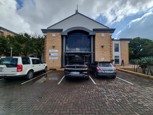 304 m² Commercial space