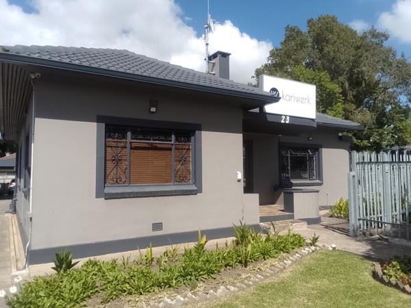 250 m² Commercial space