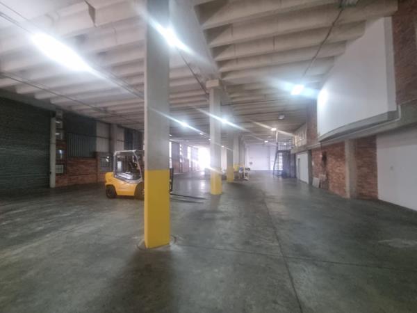 1 370 m² Industrial space