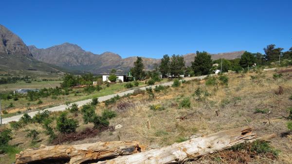 638 m² Land