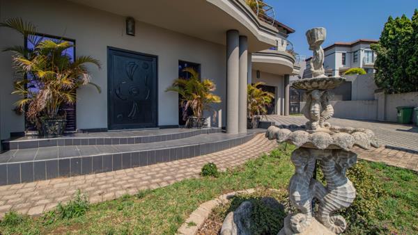 7 Bedroom House