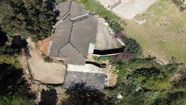 12 Bedroom House