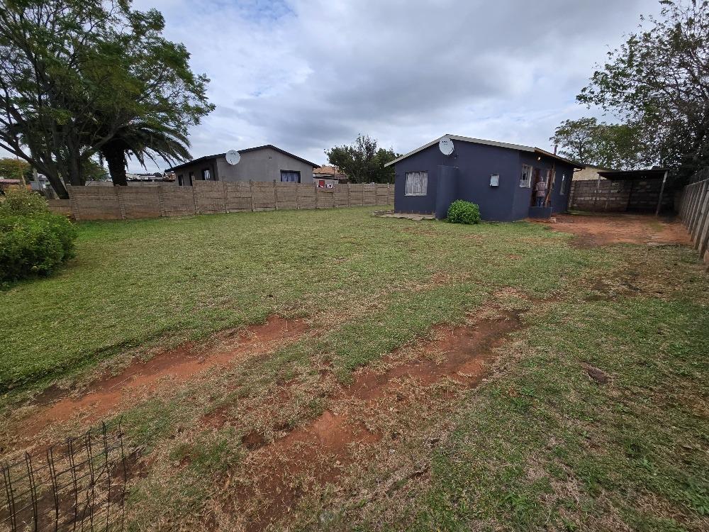House in Palm Ridge - View 2