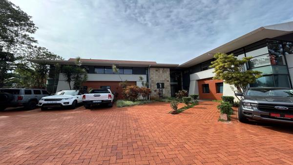 255 m² Office Space