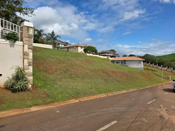 688 m² Land