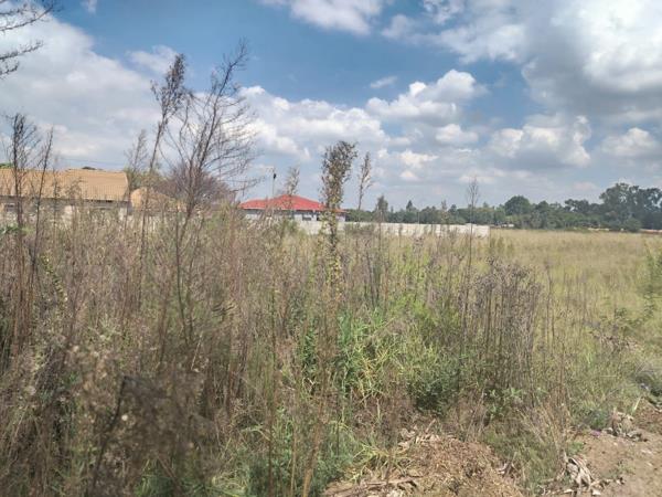 1 100 m² Land