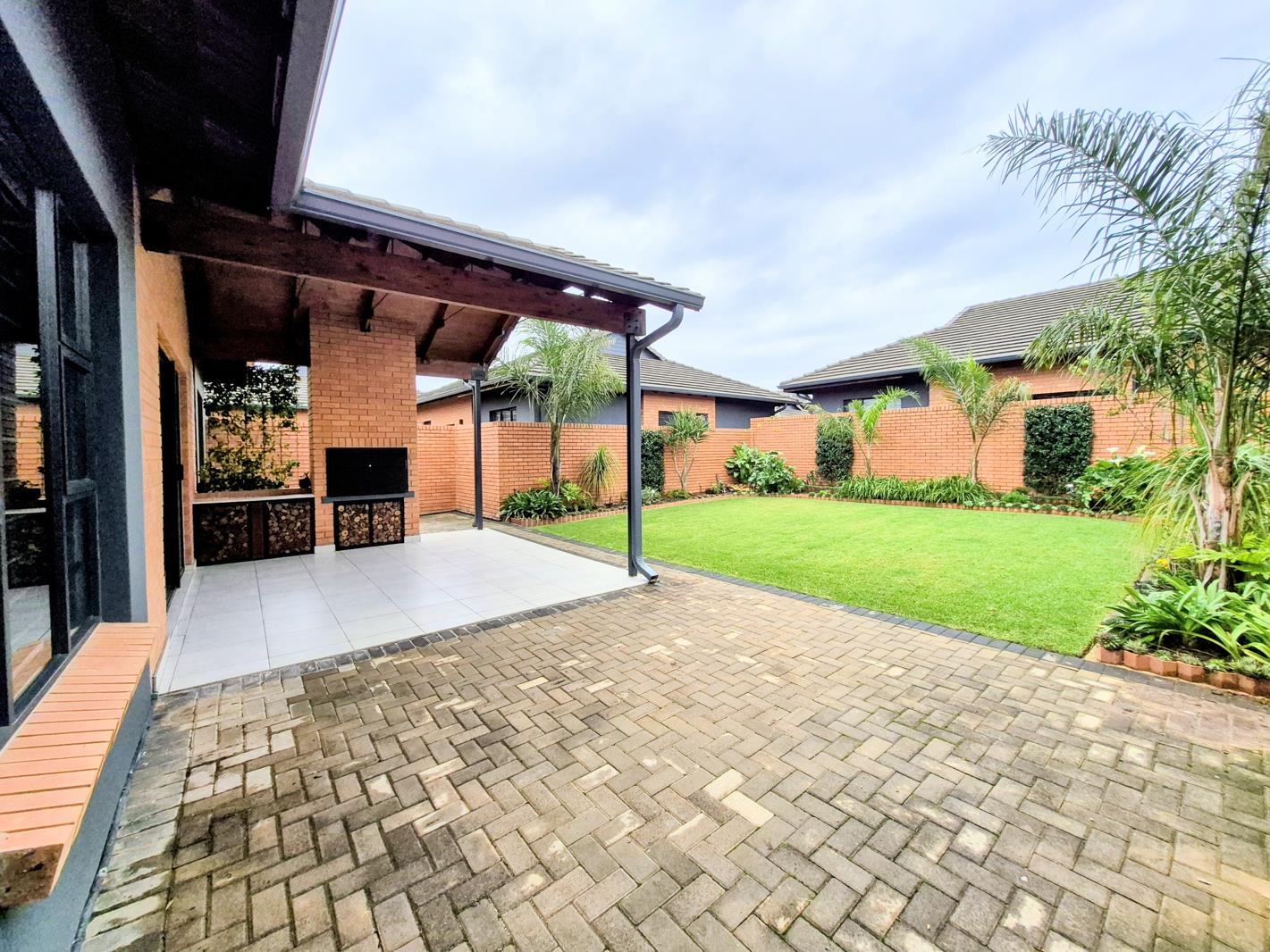 3 Bedroom Townhouse in Rietvalleirand