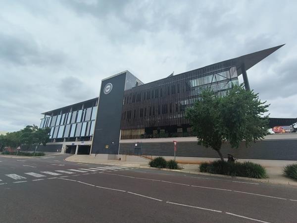 2 095 m² Commercial space