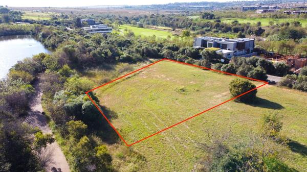 2 357 m² Land