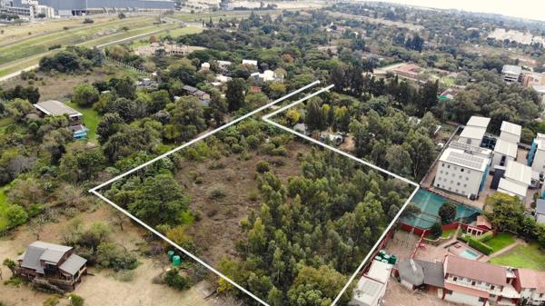 8 565 m² Land