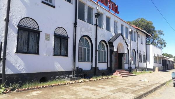 4 000 m² Hotel