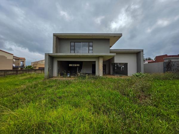 2 162 m² Land