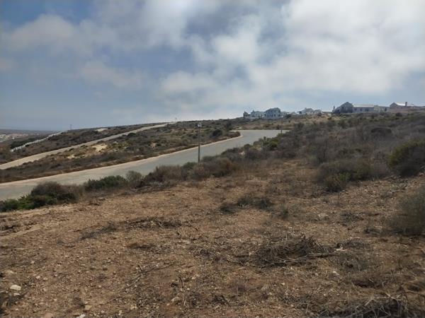 653 m² Land
