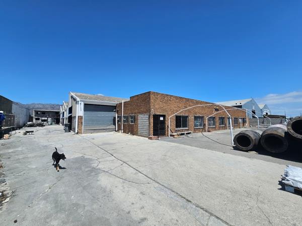 2 141 m² Industrial space