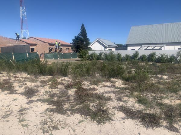 460 m² Land