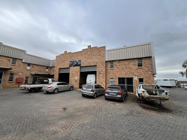 498 m² Industrial space