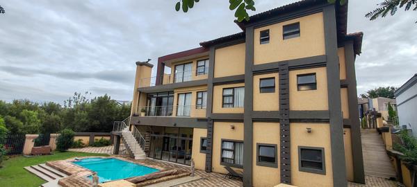5 Bedroom House