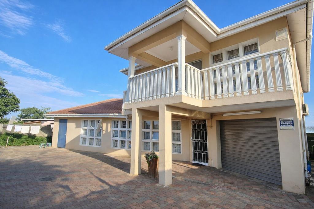 5 Bedroom House