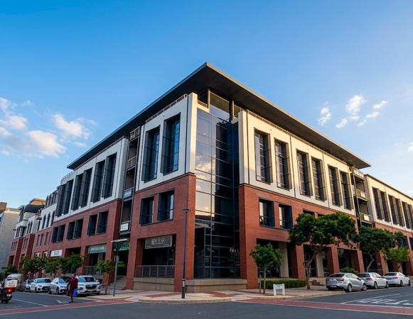 210 m² Commercial space
