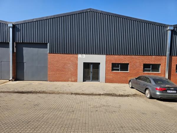 458 m² Industrial space