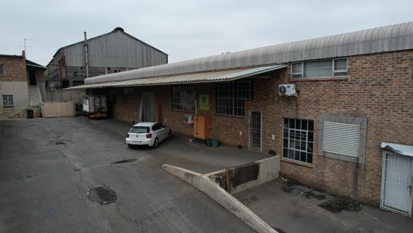 1 000 m² Commercial space