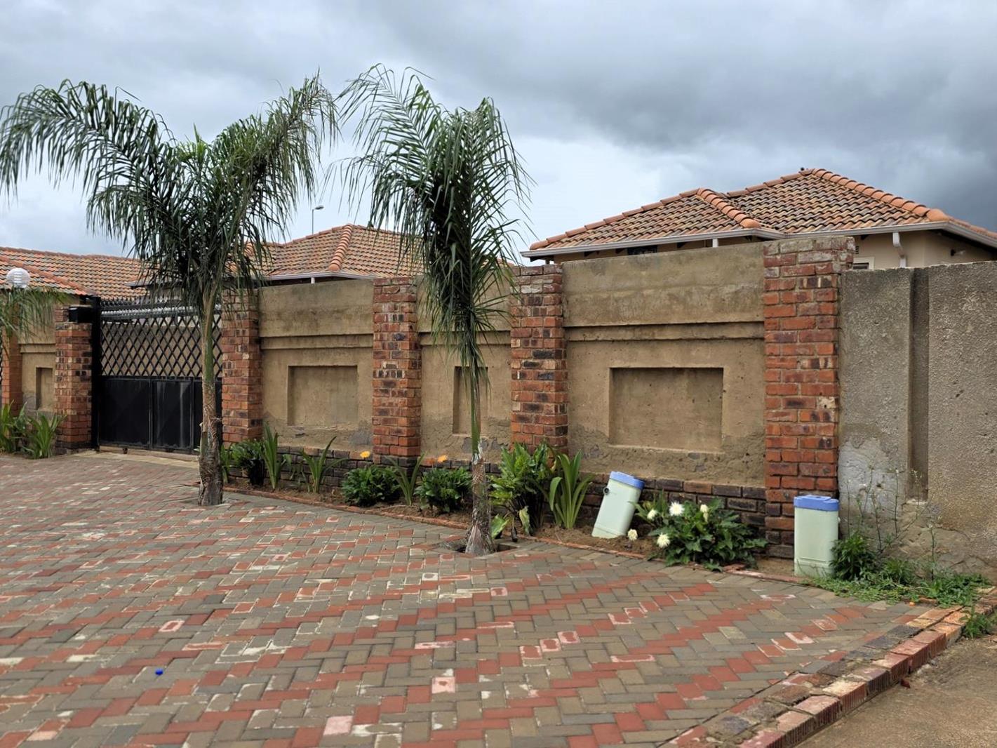3 Bedroom House in Glenway Estate