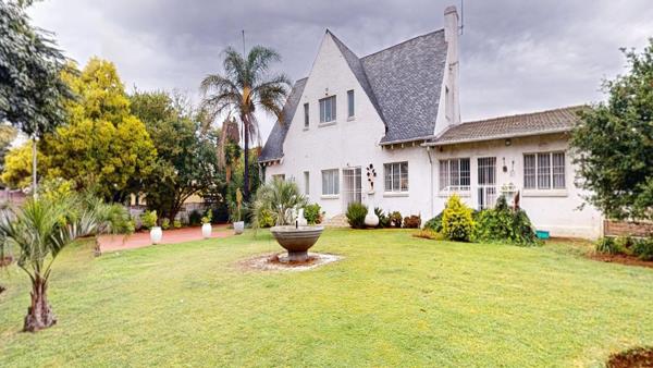 5 Bedroom House