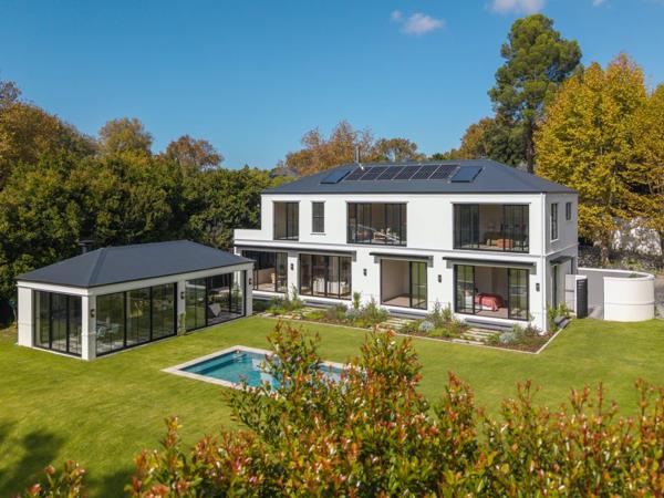 5 Bedroom House