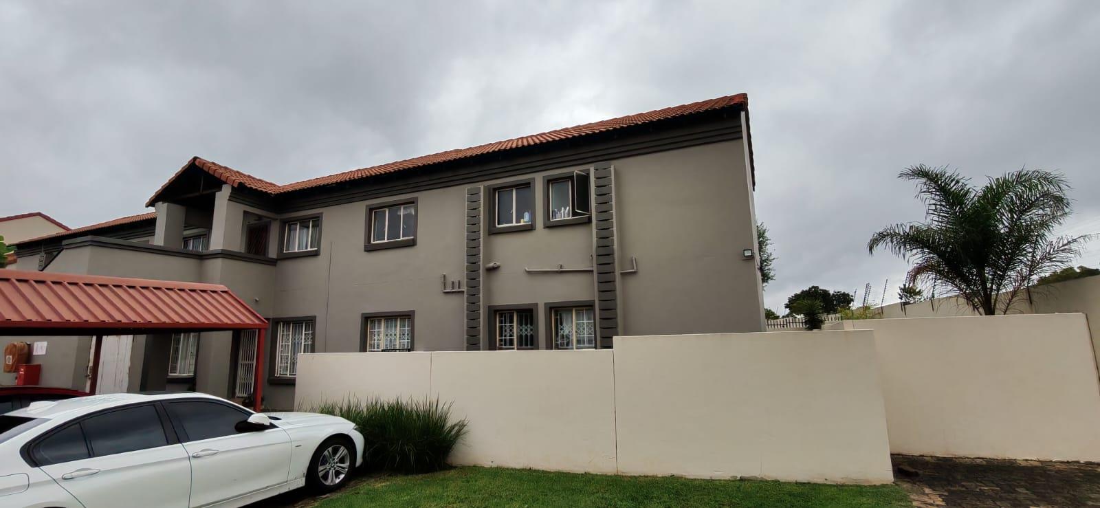 3 Bedroom Townhouse in Country View