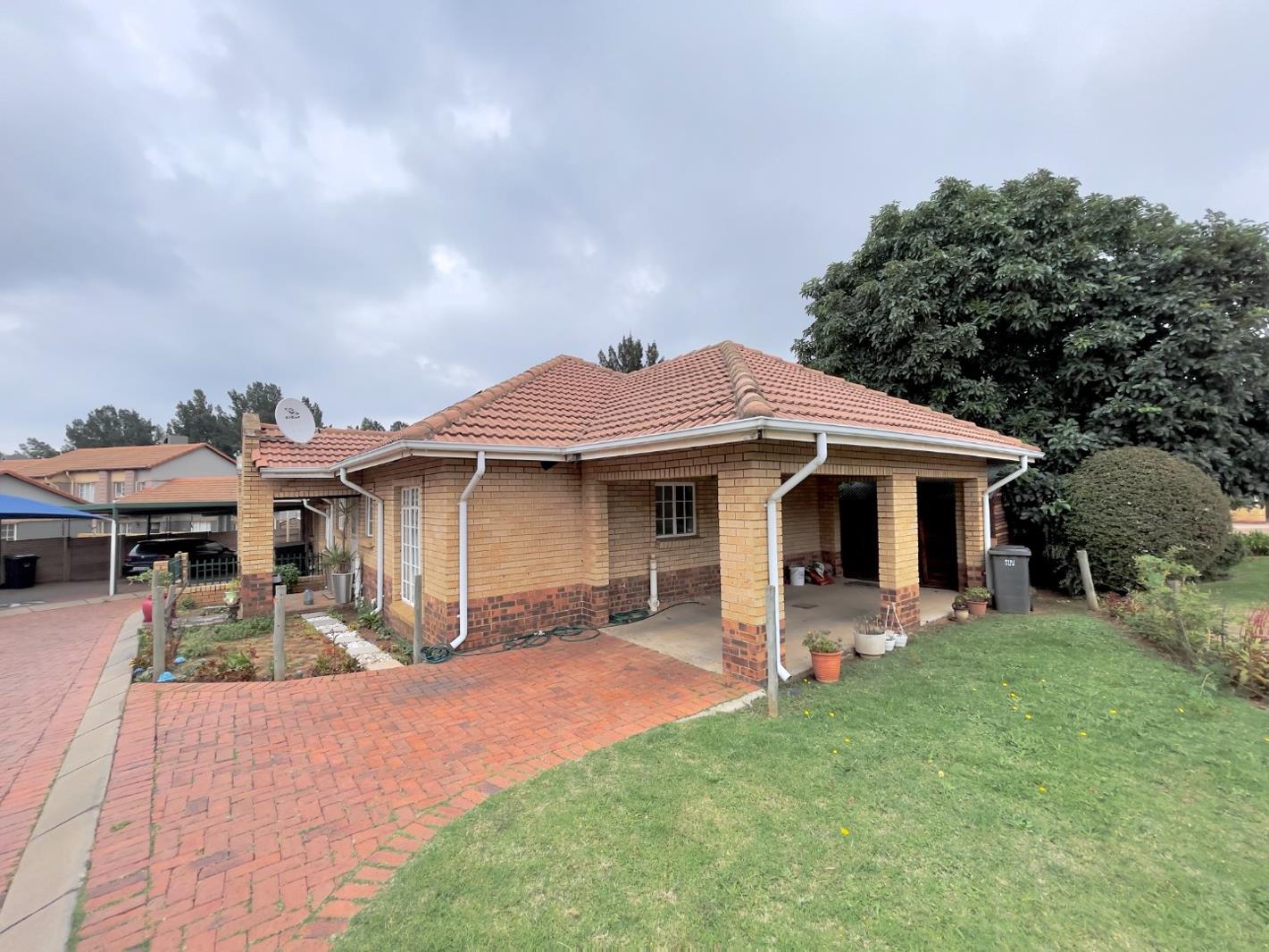 2 Bedroom House in Noordwyk
