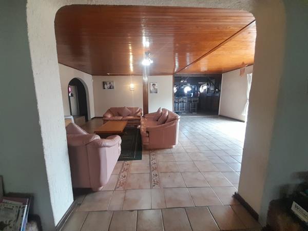 8 Bedroom House