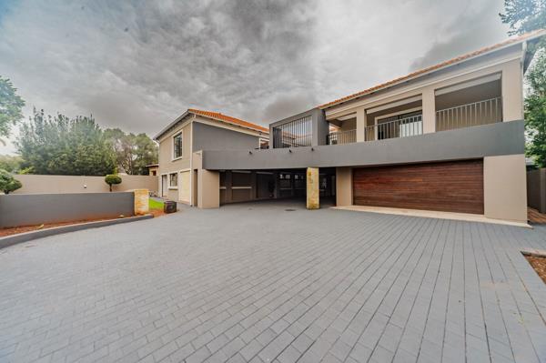 6 Bedroom House