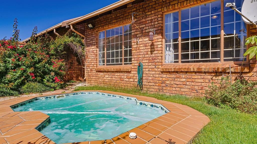 2 Bedroom Simplex