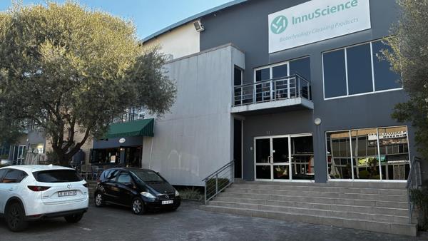 624 m² Commercial space