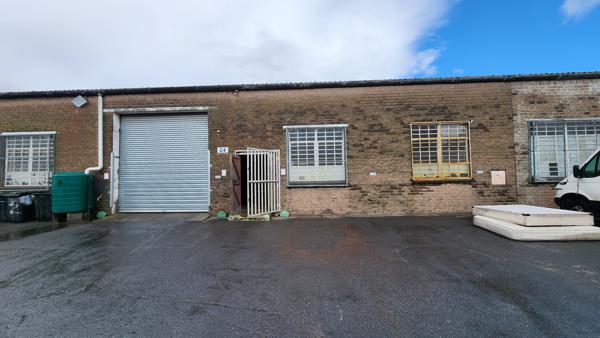 225 m² Industrial space
