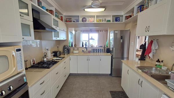 4 Bedroom Townhouse
