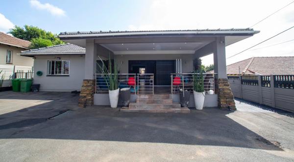 5 Bedroom House