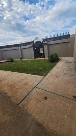 2 Bedroom House