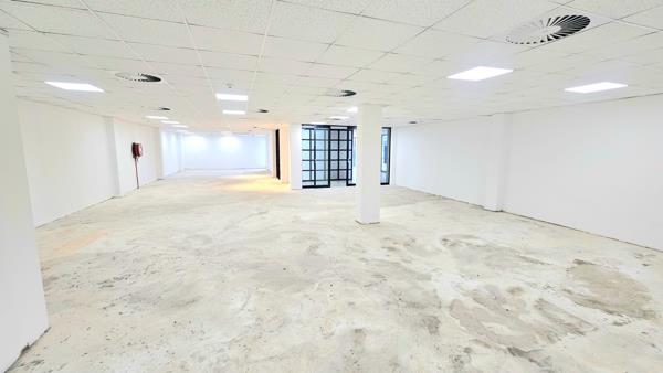 306 m² Commercial space