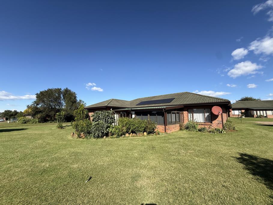 2 Bedroom House