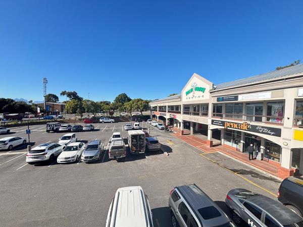76 m² Retail Space