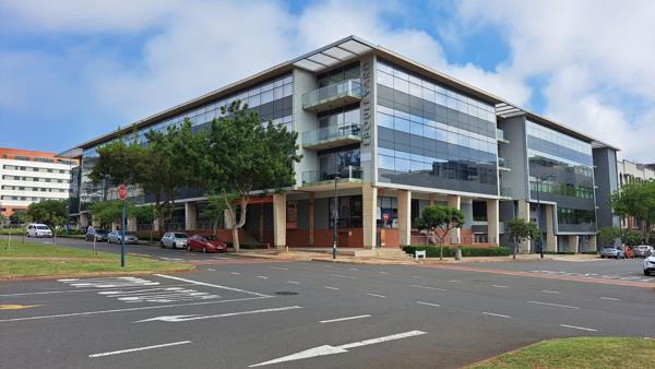 308 m² Office Space