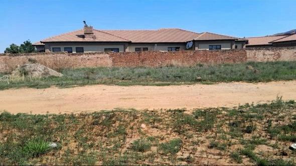 981 m² Land