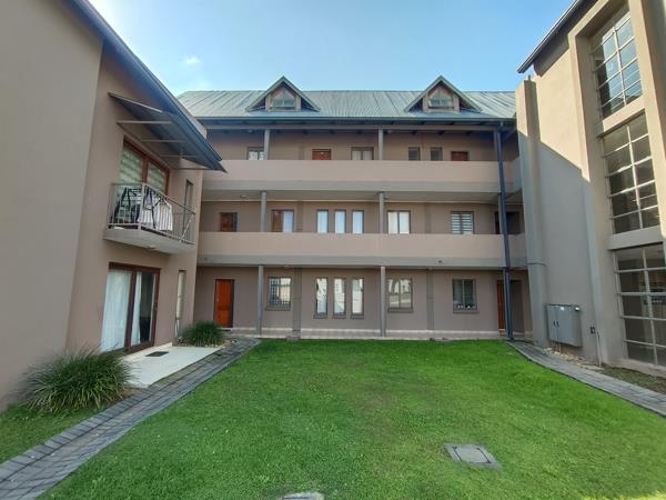 1 870 m² Office Space