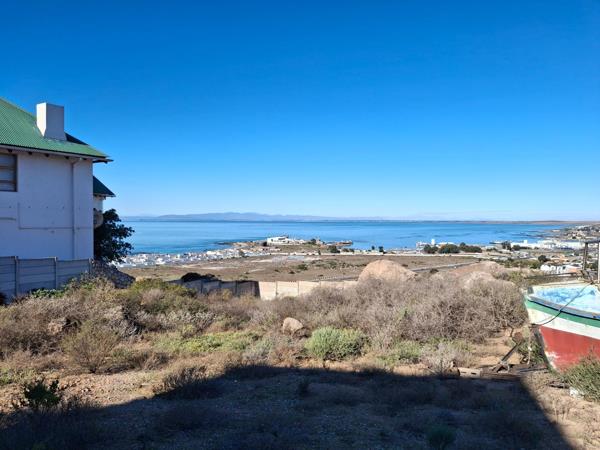 767 m² Land