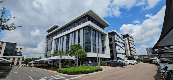 1 348 m² Commercial space