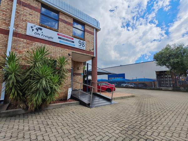 1 700 m² Industrial space