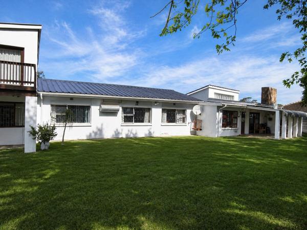 6 Bedroom House