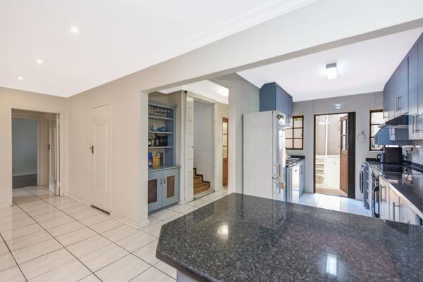 5 Bedroom Townhouse