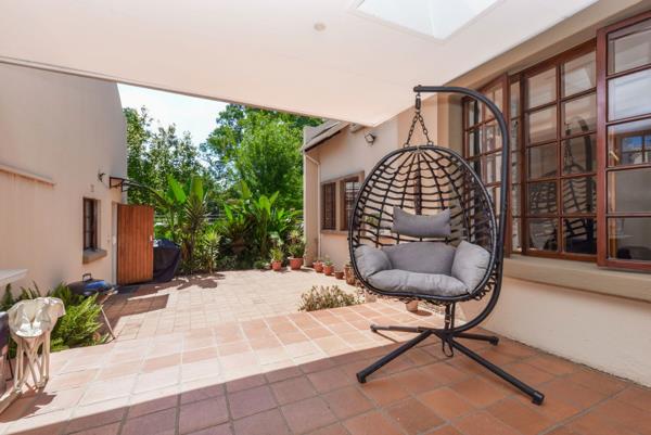 5 Bedroom Townhouse